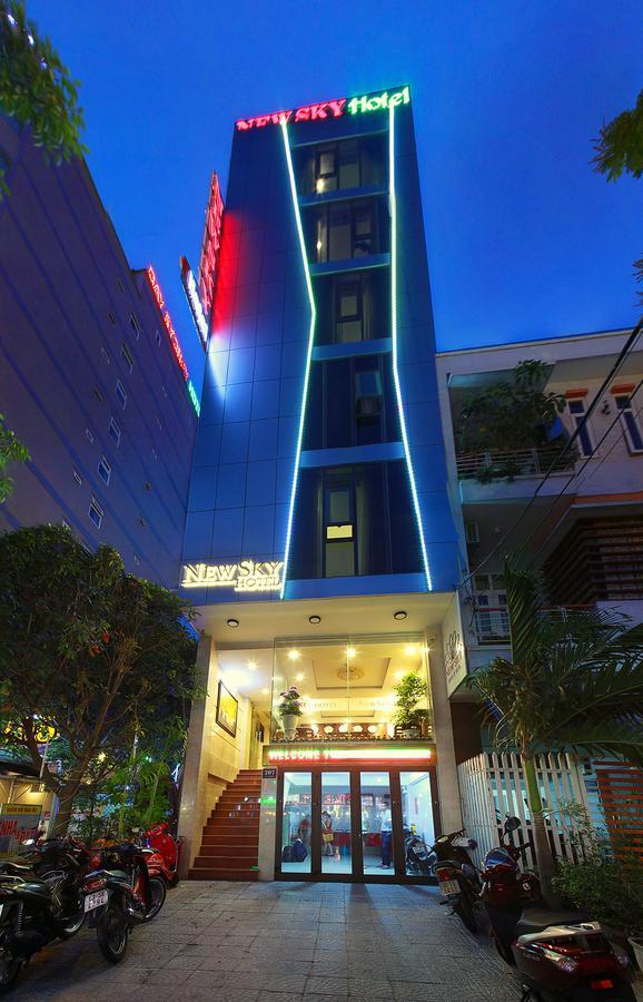 New Sky Hotel Da Nang Bagian luar foto